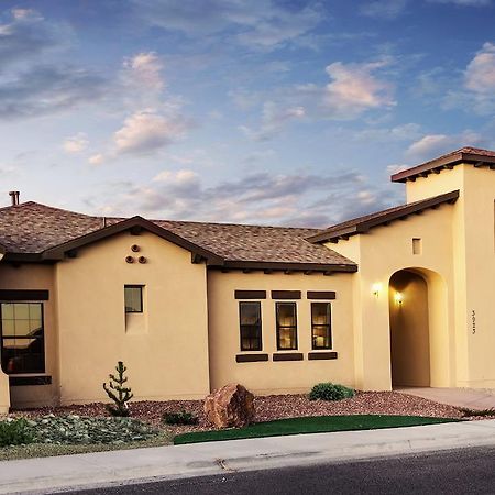 The Courtyard Villas Hobbs Esterno foto