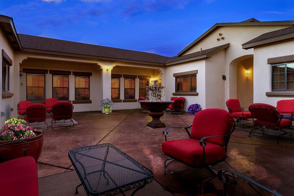 The Courtyard Villas Hobbs Esterno foto