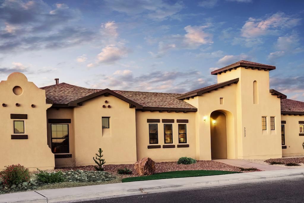 The Courtyard Villas Hobbs Esterno foto